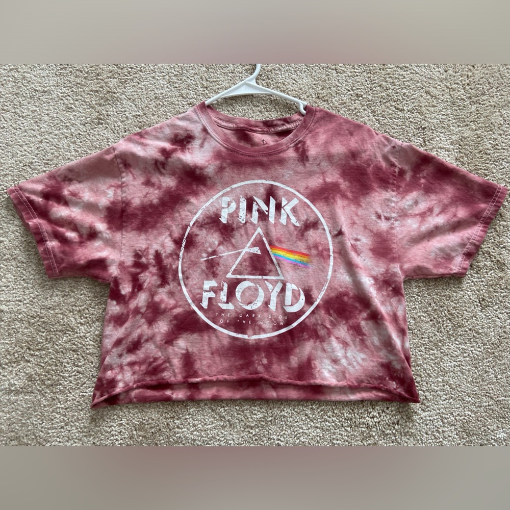 Cropped tee